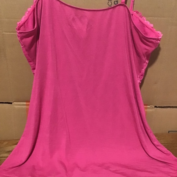 Spaghetti strap tank top with lace - Picture 2 of 6